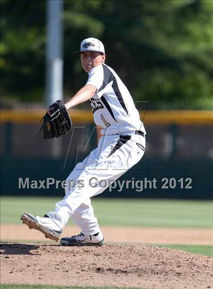 Thumbnail 1 in Enochs vs. Lodi (CIF SJS D1 Playoffs) photogallery.