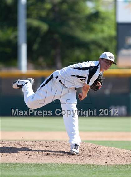 Thumbnail 2 in Enochs vs. Lodi (CIF SJS D1 Playoffs) photogallery.