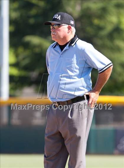 Thumbnail 2 in Enochs vs. Lodi (CIF SJS D1 Playoffs) photogallery.