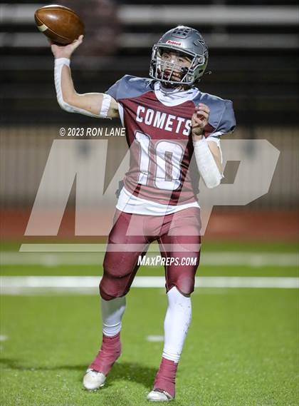 Thumbnail 2 in Drumright vs. Velma-Alma (OSSAA Class B Quarterfinal) photogallery.