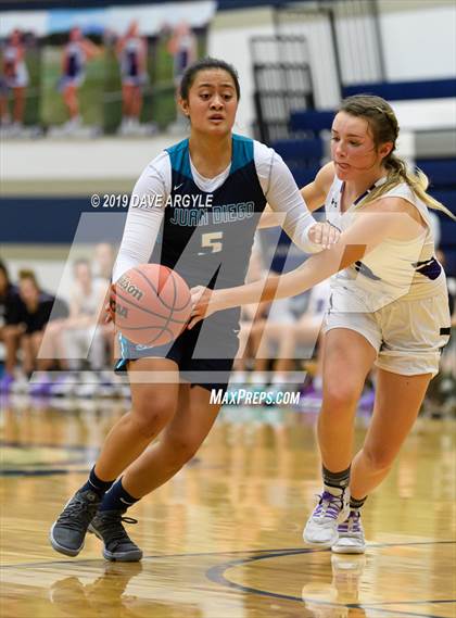 Thumbnail 3 in Juan Diego Catholic vs. Riverton photogallery.