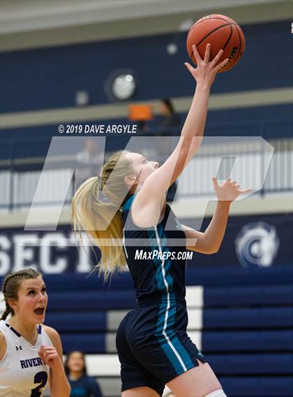 Thumbnail 3 in Juan Diego Catholic vs. Riverton photogallery.