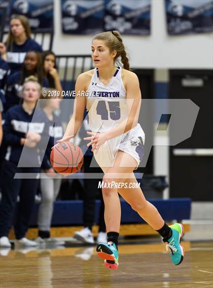 Thumbnail 2 in Juan Diego Catholic vs. Riverton photogallery.