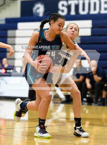 Thumbnail 3 in Juan Diego Catholic vs. Riverton photogallery.