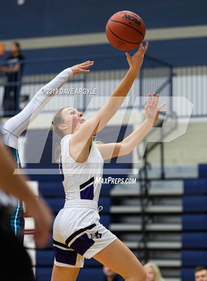 Thumbnail 3 in Juan Diego Catholic vs. Riverton photogallery.