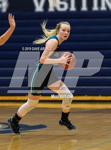 Thumbnail 3 in Juan Diego Catholic vs. Riverton photogallery.
