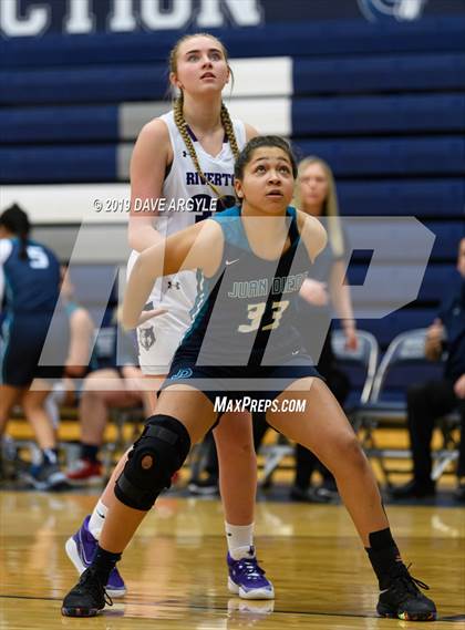 Thumbnail 2 in Juan Diego Catholic vs. Riverton photogallery.