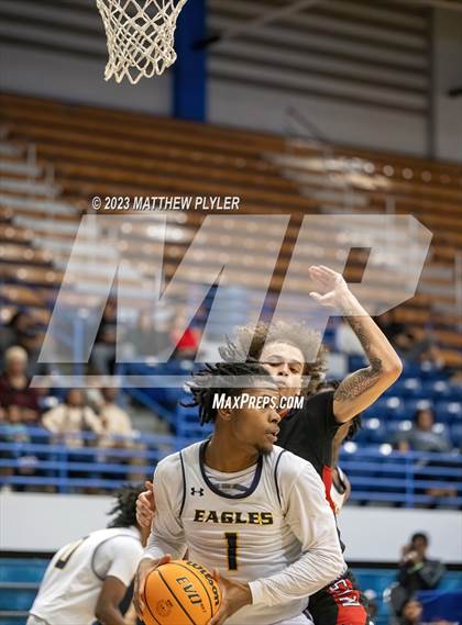 Thumbnail 1 in Red Springs vs. Northwood Temple Academy (Hoops and Dreams) photogallery.