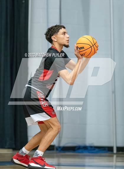 Thumbnail 2 in Red Springs vs. Northwood Temple Academy (Hoops and Dreams) photogallery.
