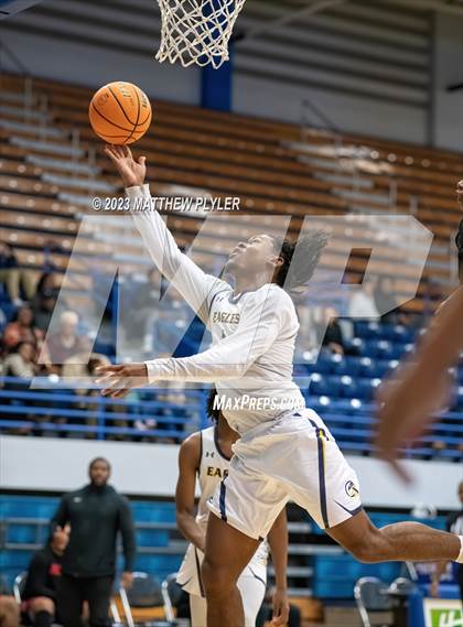 Thumbnail 1 in Red Springs vs. Northwood Temple Academy (Hoops and Dreams) photogallery.