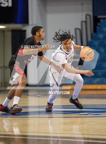 Thumbnail 1 in Red Springs vs. Northwood Temple Academy (Hoops and Dreams) photogallery.