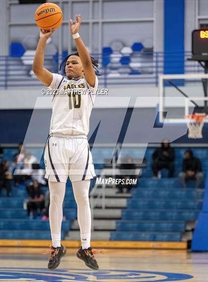 Thumbnail 3 in Red Springs vs. Northwood Temple Academy (Hoops and Dreams) photogallery.