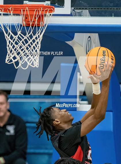 Thumbnail 1 in Red Springs vs. Northwood Temple Academy (Hoops and Dreams) photogallery.
