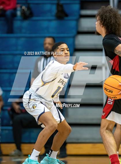 Thumbnail 1 in Red Springs vs. Northwood Temple Academy (Hoops and Dreams) photogallery.