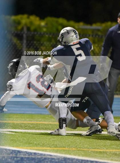 Thumbnail 3 in McDowell vs Austintown-Fitch photogallery.