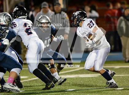 Thumbnail 3 in McDowell vs Austintown-Fitch photogallery.