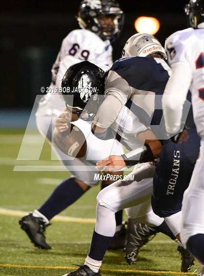 Thumbnail 3 in McDowell vs Austintown-Fitch photogallery.