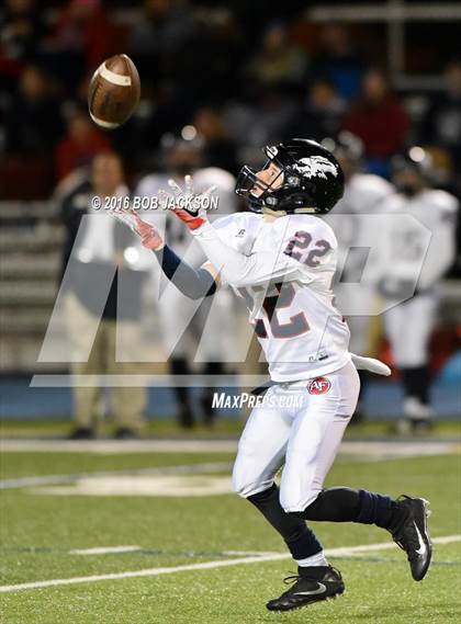Thumbnail 1 in McDowell vs Austintown-Fitch photogallery.
