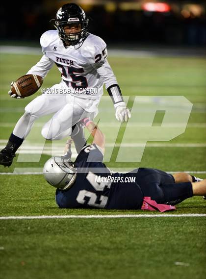 Thumbnail 3 in McDowell vs Austintown-Fitch photogallery.