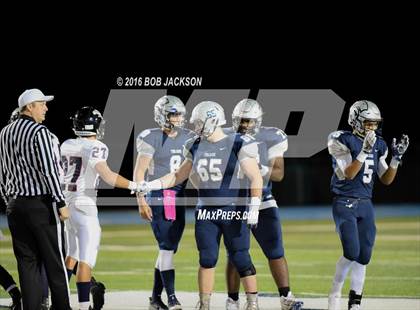 Thumbnail 3 in McDowell vs Austintown-Fitch photogallery.