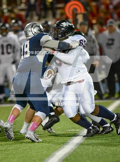 Thumbnail 2 in McDowell vs Austintown-Fitch photogallery.