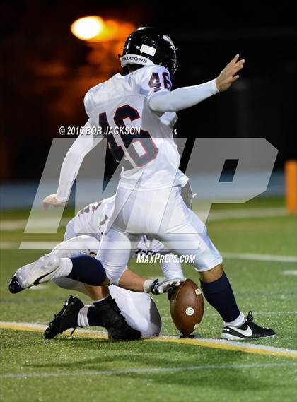Thumbnail 2 in McDowell vs Austintown-Fitch photogallery.
