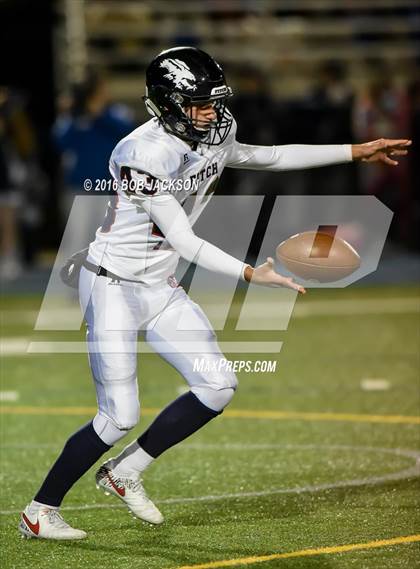 Thumbnail 3 in McDowell vs Austintown-Fitch photogallery.