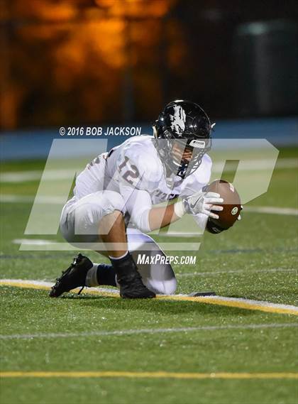 Thumbnail 2 in McDowell vs Austintown-Fitch photogallery.