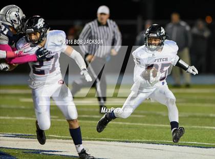 Thumbnail 1 in McDowell vs Austintown-Fitch photogallery.