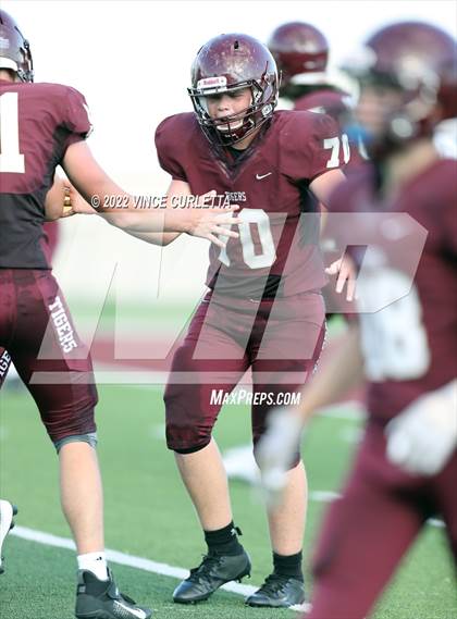Thumbnail 1 in Vandegrift @ Dripping Springs photogallery.
