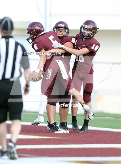 Thumbnail 3 in Vandegrift @ Dripping Springs photogallery.