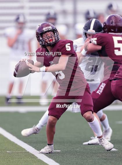 Thumbnail 3 in Vandegrift @ Dripping Springs photogallery.