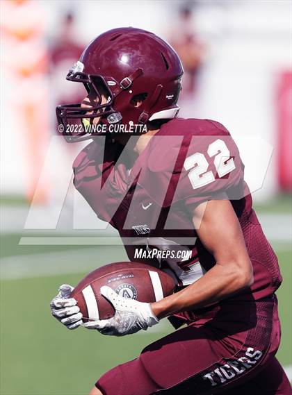 Thumbnail 2 in Vandegrift @ Dripping Springs photogallery.