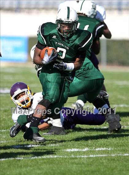 Thumbnail 1 in Durant vs. Mount Olive (MHSAA Class A Final) photogallery.