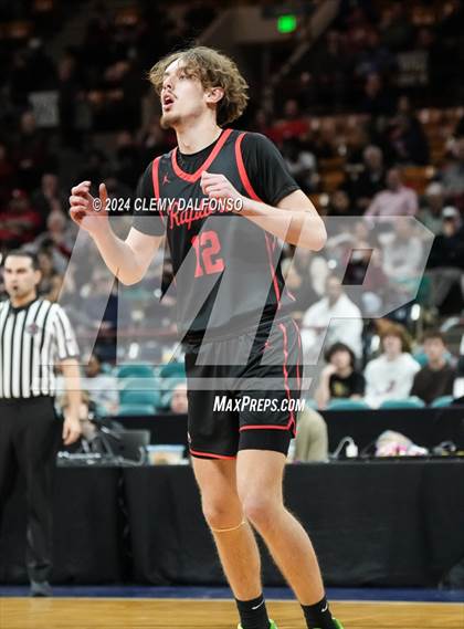 Thumbnail 2 in Eaglecrest vs Fruita Monument (CHSAA 6A Great 8) photogallery.
