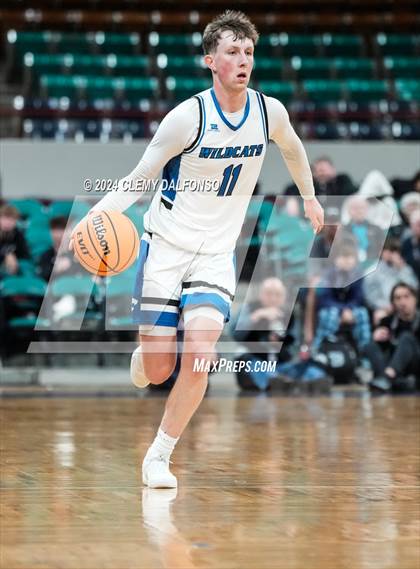 Thumbnail 1 in Eaglecrest vs Fruita Monument (CHSAA 6A Great 8) photogallery.