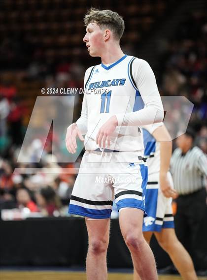 Thumbnail 2 in Eaglecrest vs Fruita Monument (CHSAA 6A Great 8) photogallery.
