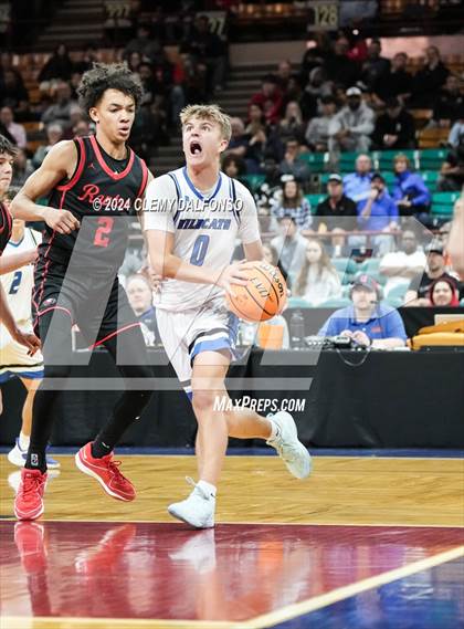 Thumbnail 2 in Eaglecrest vs Fruita Monument (CHSAA 6A Great 8) photogallery.