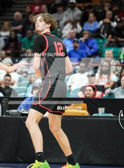 Thumbnail 1 in Eaglecrest vs Fruita Monument (CHSAA 6A Great 8) photogallery.
