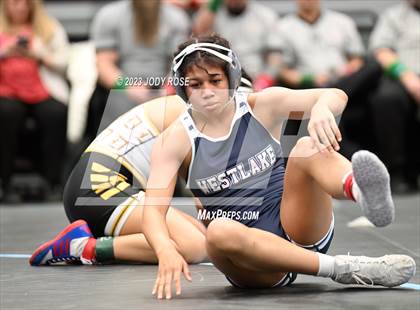 Thumbnail 1 in UHSAA 6A Wrestling photogallery.