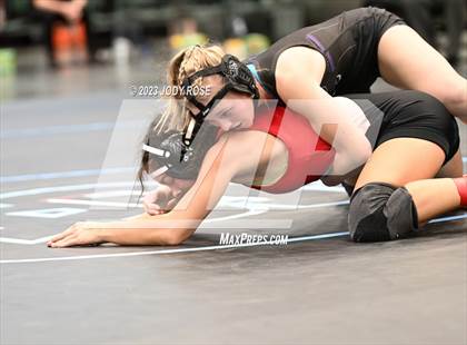 Thumbnail 2 in UHSAA 6A Wrestling photogallery.