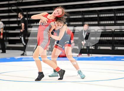Thumbnail 3 in UHSAA 6A Wrestling photogallery.