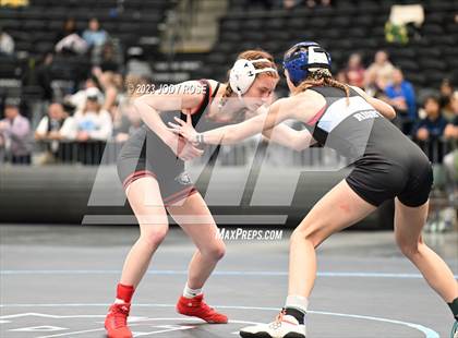 Thumbnail 3 in UHSAA 6A Wrestling photogallery.