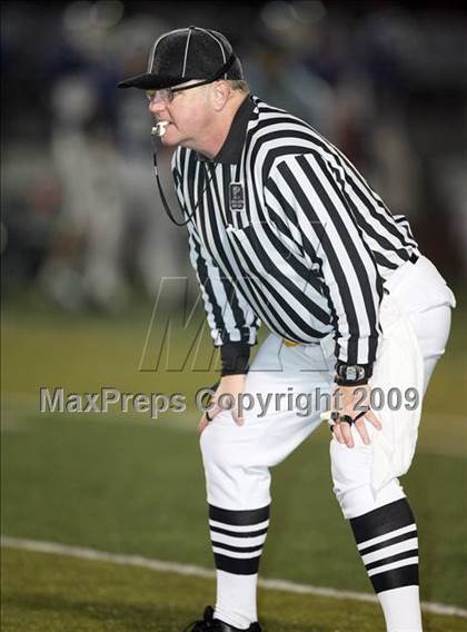 Thumbnail 3 in Encinal vs. Marin Catholic (CIF NCS D3 Final) photogallery.