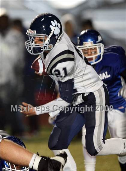 Thumbnail 3 in Encinal vs. Marin Catholic (CIF NCS D3 Final) photogallery.