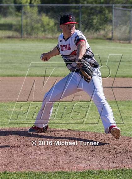 Thumbnail 1 in Red Bluff vs. Foothill photogallery.
