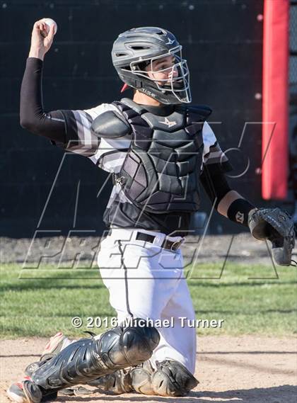 Thumbnail 2 in Red Bluff vs. Foothill photogallery.