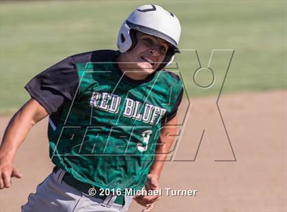 Thumbnail 3 in Red Bluff vs. Foothill photogallery.