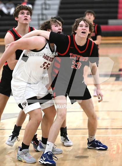 Thumbnail 2 in Sage Ridge vs. San Clemente (Tustin Holiday Classic) photogallery.
