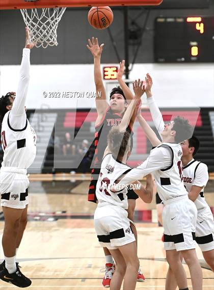 Thumbnail 3 in Sage Ridge vs. San Clemente (Tustin Holiday Classic) photogallery.